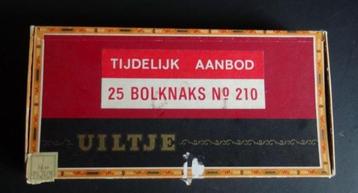 Sigarendoos met afbeelding of metalen beschikbaar voor biedingen