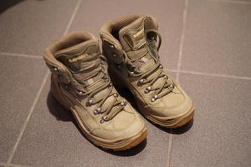 Lowa Renegade GTX Mid Ws – dames wandelschoenen maart 37,5 beschikbaar voor biedingen
