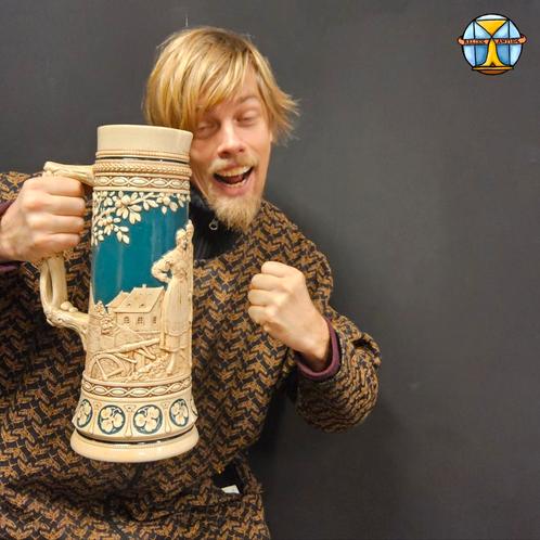 Vintage grote Duitse aardewerk bierpul  (3liter) (schade), Antiek en Kunst, Antiek | Servies los, Ophalen of Verzenden