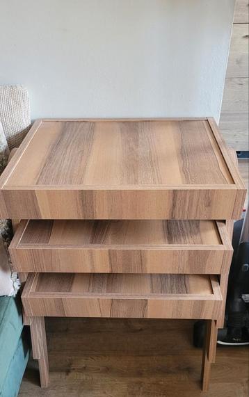Table gigogne  beschikbaar voor biedingen