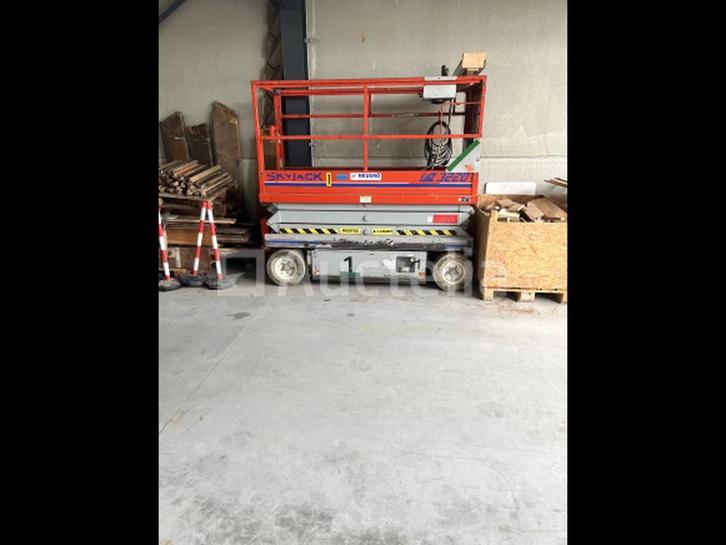 Skyjack schaarhoogwerker SJIII 3220, Zakelijke goederen, Machines en Bouw | Liften, Steigers en Ladders