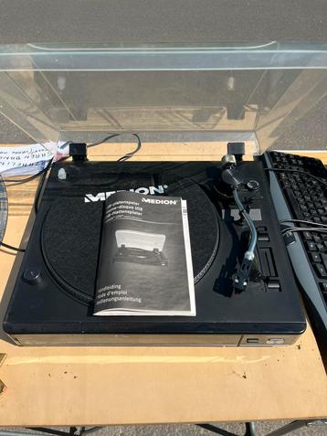 Medion USB platenspeler beschikbaar voor biedingen