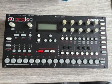 Elektron Analog Four 4 Voice Analog Synthesizer, Musique & Instruments, Enlèvement ou Envoi, Comme neuf, Autres nombres, Autres marques