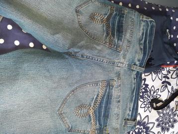 jeans femme beschikbaar voor biedingen