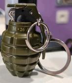Briquet porte clefs grenade, Collections, Comme neuf, Briquet, Enlèvement ou Envoi