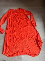 Oranje jurk, Nieuw, Ophalen