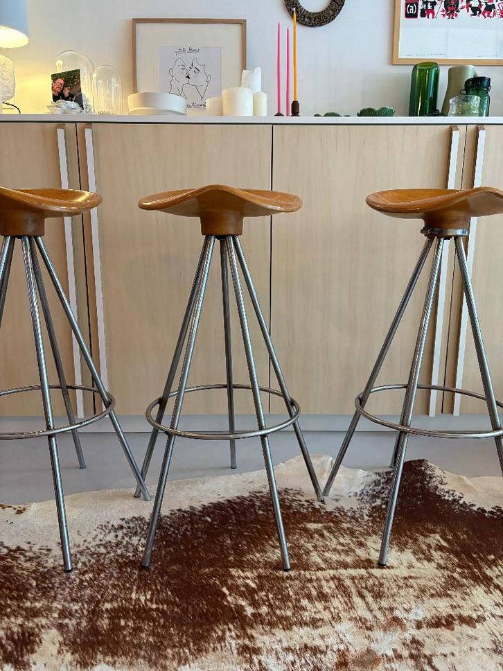 3 tabourets Jamaica par Pépé Cortes pour Amat, Antiek en Kunst, Antiek | Meubels | Stoelen en Sofa's, Ophalen