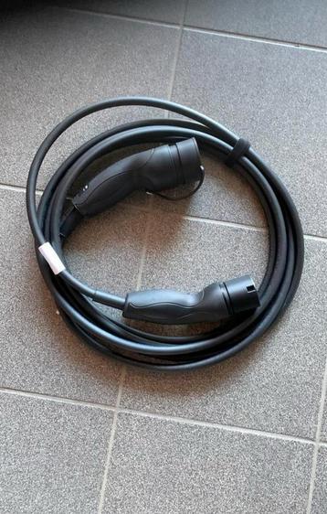 Nieuwe Volvo laadkabel mennekes laadpaal beschikbaar voor biedingen