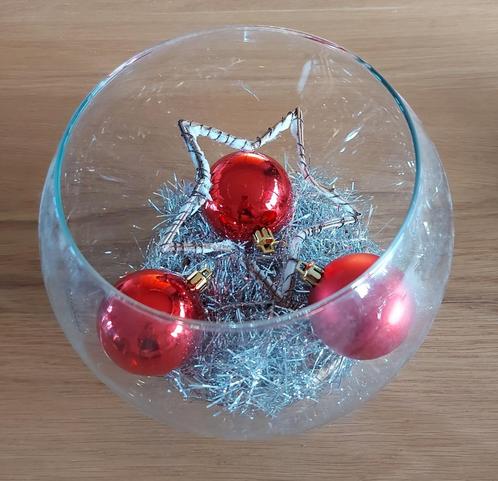 Bol rond en verre éventuellement avec décoration de Noël, Maison & Meubles, Accessoires pour la Maison | Plataux & Paniers, Utilisé