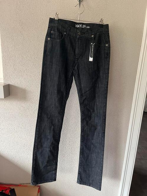 Kleine partij nieuwe dames jeansbroeken, 22 stuks €3,-, Kleding | Dames, Dames-kledingpakketten, Nieuw, Ophalen of Verzenden