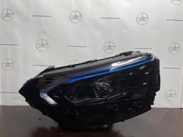 Koplamp rechts van een Mercedes EQA, Auto-onderdelen, Verlichting, Mercedes-Benz, Gebruikt, 3 maanden garantie