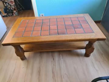 tafel  beschikbaar voor biedingen