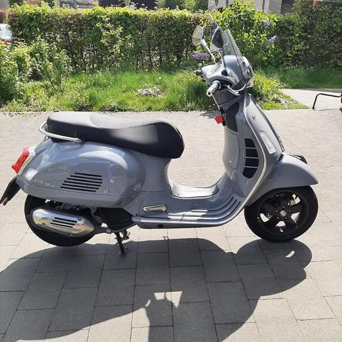 Piaggio Vespa GTS 125 Super Tech, Motoren, Motoren | Piaggio, Particulier, Scooter, 11 kW of minder, 1 cilinder, Ophalen