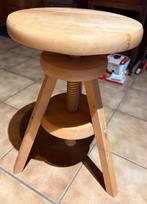 Houten krukje, Huis en Inrichting, Krukjes, Ophalen, Zo goed als nieuw