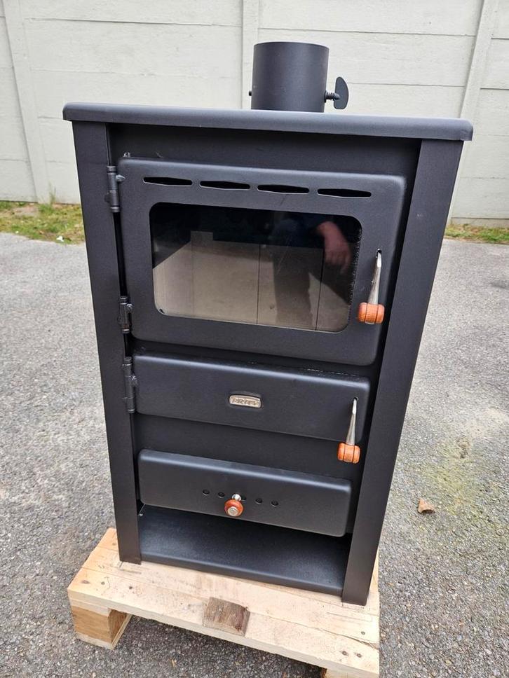 Houtkachel Prity-22 met vuurvaste stenen 10.4 kw voor 240m3, Huis en Inrichting, Kachels, Houtkachel, Ophalen