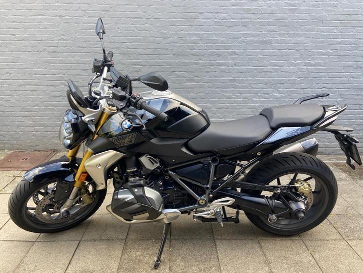 BMW R 1250 R triple black, Motoren, Motoren | BMW, Particulier, Naked bike, meer dan 35 kW, 2 cilinders, ABS, Cardan-aandrijving