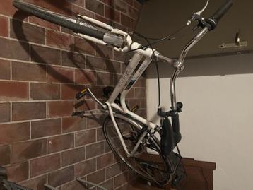 Minerva stadsfiets 28 inch – goede staat, weinig gebruikt beschikbaar voor biedingen