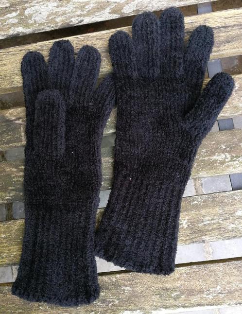 Handschoenen - gebreid in warme fleece wol, zwart, Kleding | Dames, Mutsen, Sjaals en Handschoenen, Zo goed als nieuw, Handschoenen