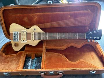 Hondo Chiquita CH-2Y Travel Guitar 1980 beschikbaar voor biedingen