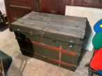 Vintage groene reiskoffer | Industrieel | Militair, Huis en Inrichting, Ophalen, Gebruikt, Metaal, 100 tot 150 cm