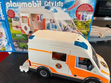 Playmobil ziekenwagen 70049 beschikbaar voor biedingen