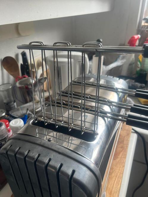Professionele Dualit 4-slice sandwich toaster te koop, Elektronische apparatuur, Contactgrills, Gebruikt, Uitneembare platen, Ophalen