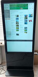 Touchwall display met transportkist, Ophalen