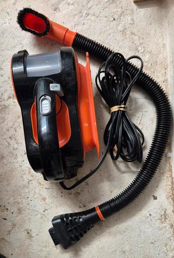 Black en decker kruimeldief 12v voor auto's, bijna nieuwe   beschikbaar voor biedingen