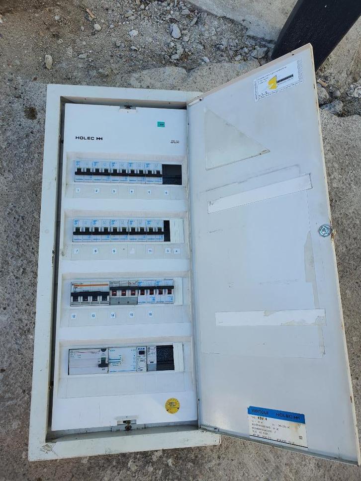 Elektrische stuurkast zekeringkast met zekeringen, Doe-het-zelf en Bouw, Elektriciteit en Kabels, Zo goed als nieuw, Overige typen