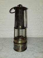 Mijnwerkerslamp, Ophalen