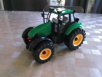 tractor beschikbaar voor biedingen