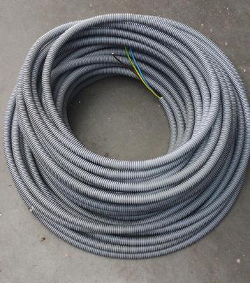 ribbelbuis met 3G 1,5mm2 beschikbaar voor biedingen