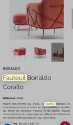 Bonaldo koraalkleurige fauteuil van Italiaanse makelij, 75 tot 100 cm, Stof, 75 tot 100 cm, Comptemporain