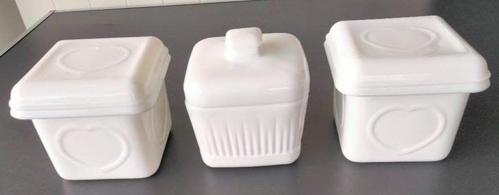 Vintage Opalin & Cover melkglazen planta/Becel potten, Huis en Inrichting, Keuken | Servies, Zo goed als nieuw, Kom(men), Overige stijlen