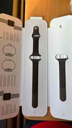 Apple Watch 44 mm Ironstone / Noir Nike Sport Band, Comme neuf, Sangle, Apple Watch 44mm, Nike