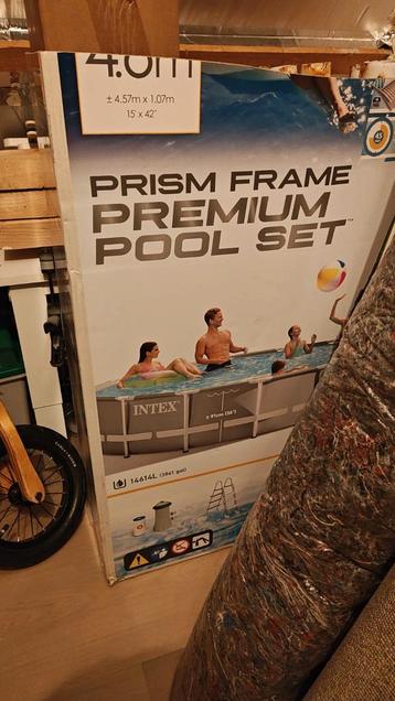 Intex 457cm premium pool set met nieuwe pomp. beschikbaar voor biedingen