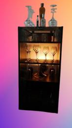 ZWARTE KAST - DEUREN VAN GEROOKT GLAS, Ophalen, Zo goed als nieuw