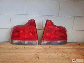 Volvo S60 2000 - 2004 achterlicht links nette staat €40 beschikbaar voor biedingen