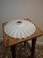 Diamètre de l'abat-jour 26 cm, Antiquités & Art, Enlèvement