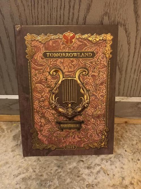 Album "Tomorrowland Melodia 2015", Cd's en Dvd's, Cd's | Dance en House, Zo goed als nieuw, Techno of Trance, Boxset, Ophalen
