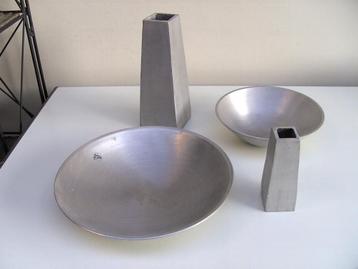 Set schalen beschikbaar voor biedingen