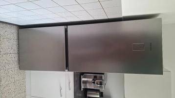 Koel-vriescombinatie Samsung, Elektronische apparatuur, Koelkasten en IJskasten, Ophalen, Zo goed als nieuw, Met vriesvak
