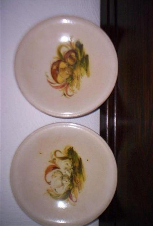4 nieuw eetborden borden thema paddenstoelen (of 2 stuks), Maison & Meubles, Cuisine | Vaisselle, Neuf, Assiettes(s), Poterie
