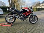 Ducati Monster 1100 corse - topstaat - weinig km, Permis Moto A, Plus de 35 kW, Échappement sport, 2 cylindres