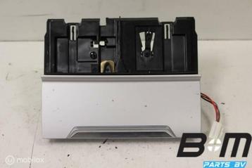 Opbergvak in middenconsole Volkswagen Passat B8 Variant beschikbaar voor biedingen