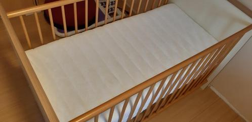 Babybedje + matras, Kinderen en Baby's, Babywiegjes en Ledikanten, Gebruikt, Ledikant, Ophalen