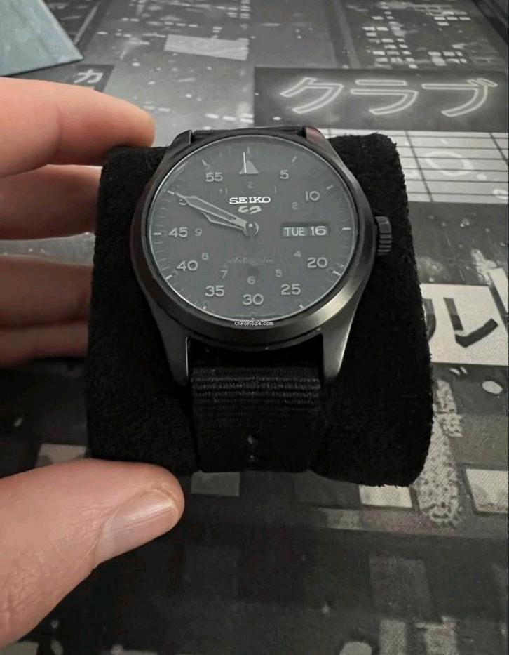 Seiko 5 zwart nato band, Handtassen en Accessoires, Horloges | Heren, Seiko, Ophalen