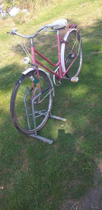 Velo de dame  beschikbaar voor biedingen