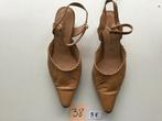 1 paire de chaussures pour femmes taille 38 pour 5 euros, Vêtements | Femmes, Chaussures, Enlèvement ou Envoi, Comme neuf