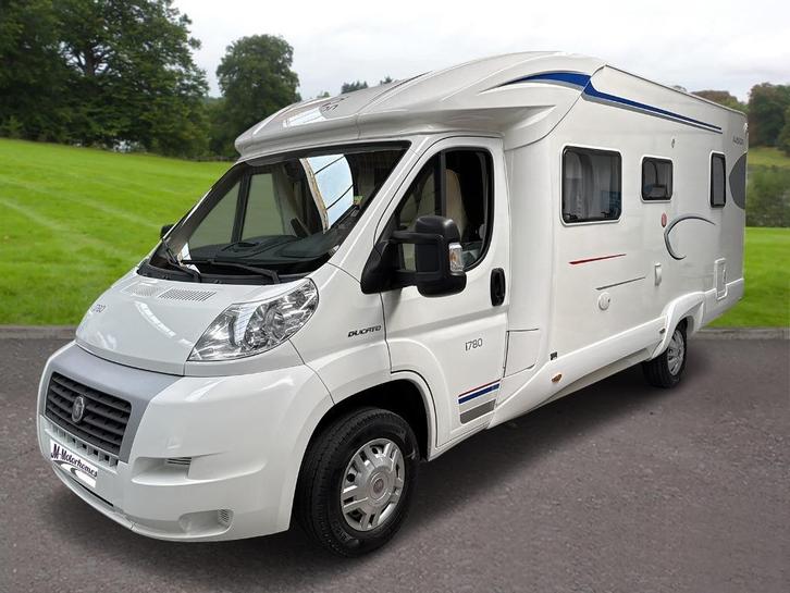 Ilusion I 780 2.3D 130pk | Hoekbed | Topper, Caravans en Kamperen, Mobilhomes, Bedrijf, tot en met 4, Half-integraal, Overige merken